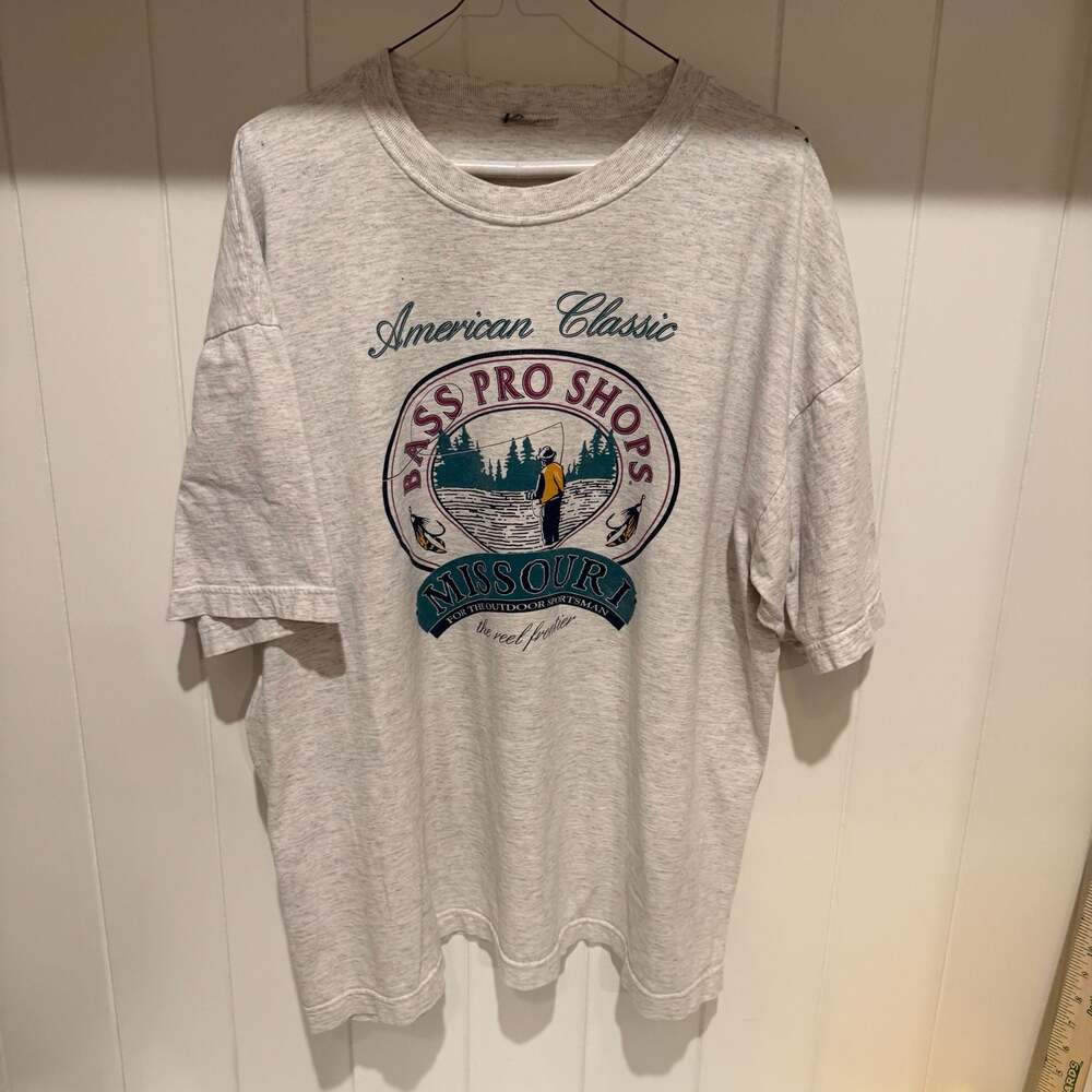 Vintage Bass Pro Shops Gray Short Sleeve
